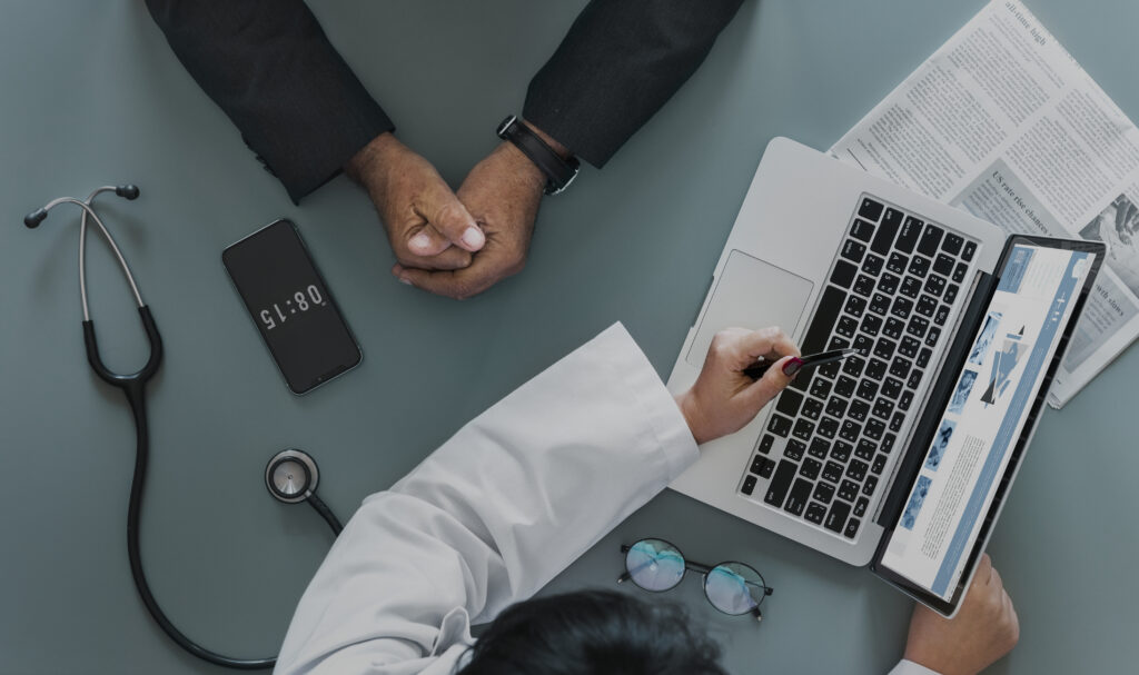 How Healthcare CRM Identifies Gaps in Patient Care