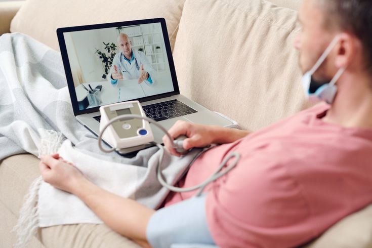 How Healthcare CRM Helps Improve Online Reputation